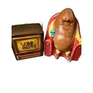 Vintage OCI Couch Potato Veg Out Ceramic Salt and Pepper Shakers Set Retro TV